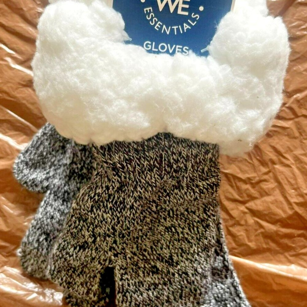Winter Essentials GLOVES